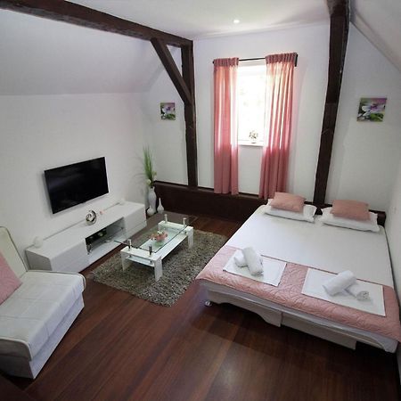 Vila Zahumka Mostar Bagian luar foto