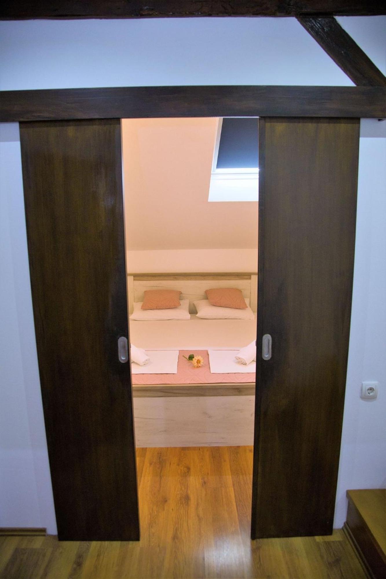 Vila Zahumka Mostar Bagian luar foto