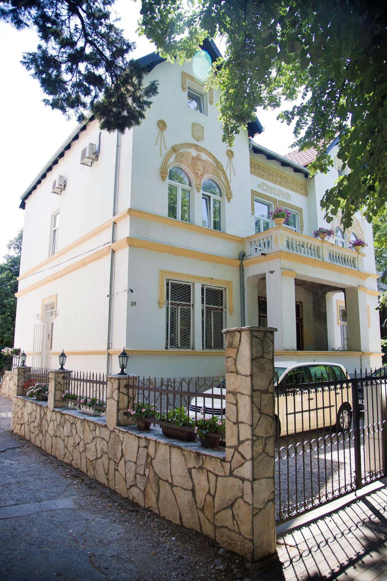Vila Zahumka Mostar Bagian luar foto